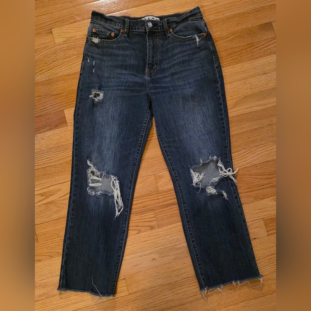 Daze Women's 29 High Rise Distressed Straight Leg Blue Jeans